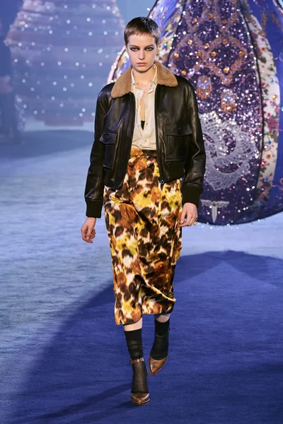 Look 56